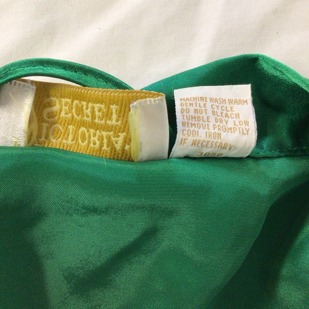 Victoria's Secret Green Satin Robe - Picture 4 of 10
